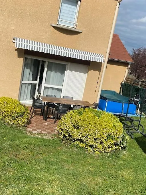 Holiday home Maison Proche De Vichy Saint-Remy-en-Rollat